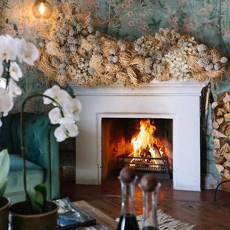 Auberge Burgundy Boutique Hotel & Spa Hermanus Bagian luar foto
