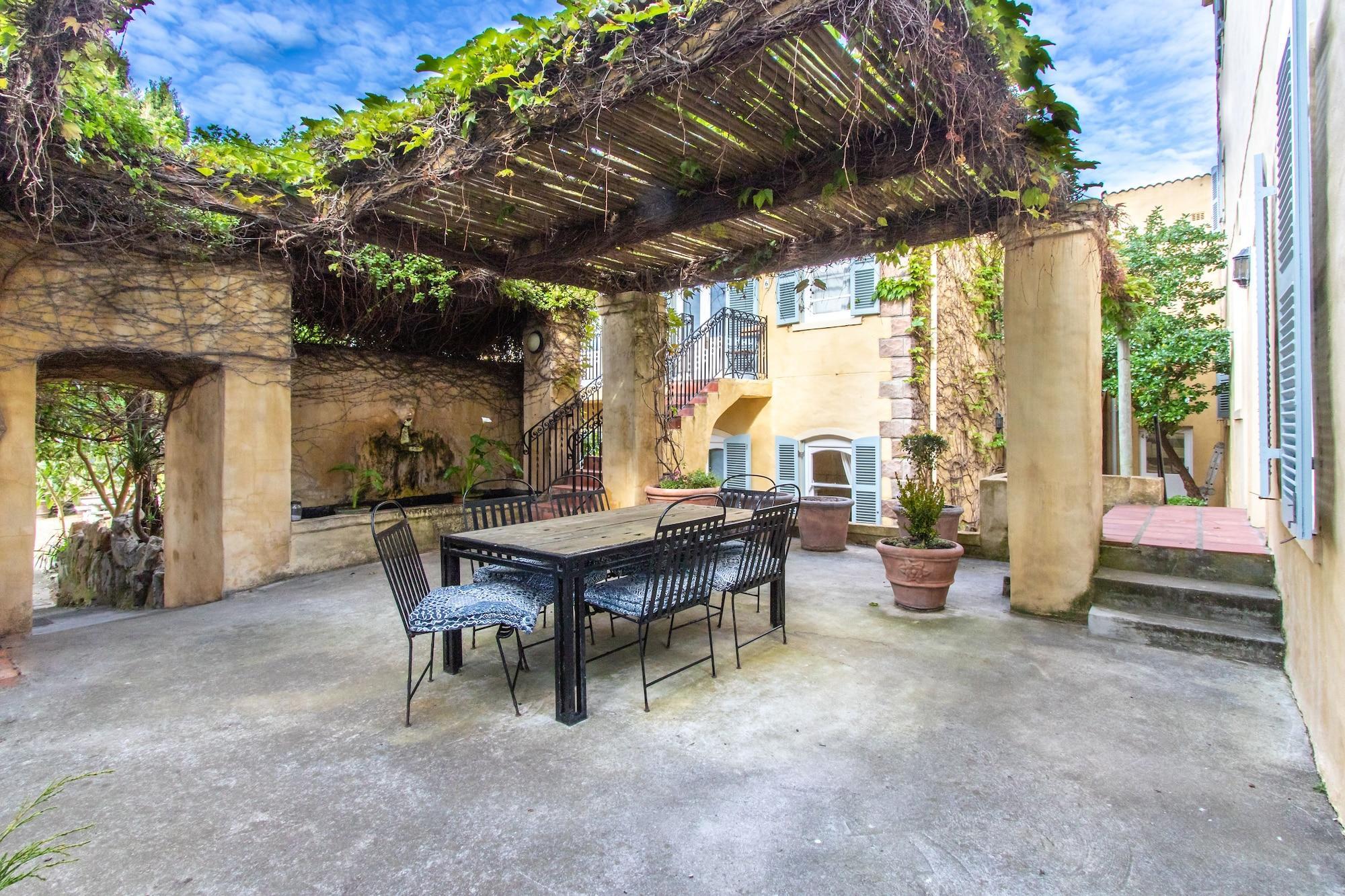 Auberge Burgundy Boutique Hotel & Spa Hermanus Bagian luar foto