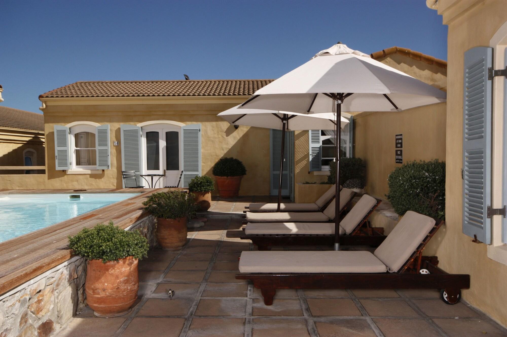 Auberge Burgundy Boutique Hotel & Spa Hermanus Bagian luar foto