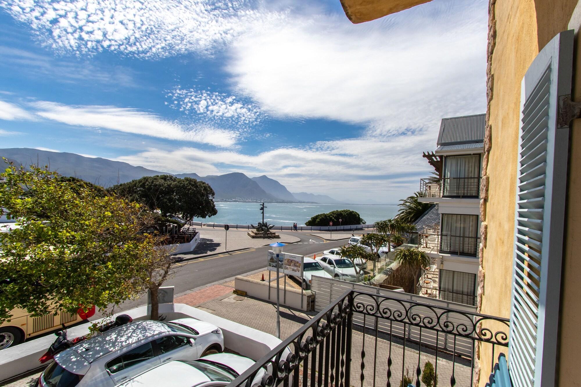 Auberge Burgundy Boutique Hotel & Spa Hermanus Bagian luar foto