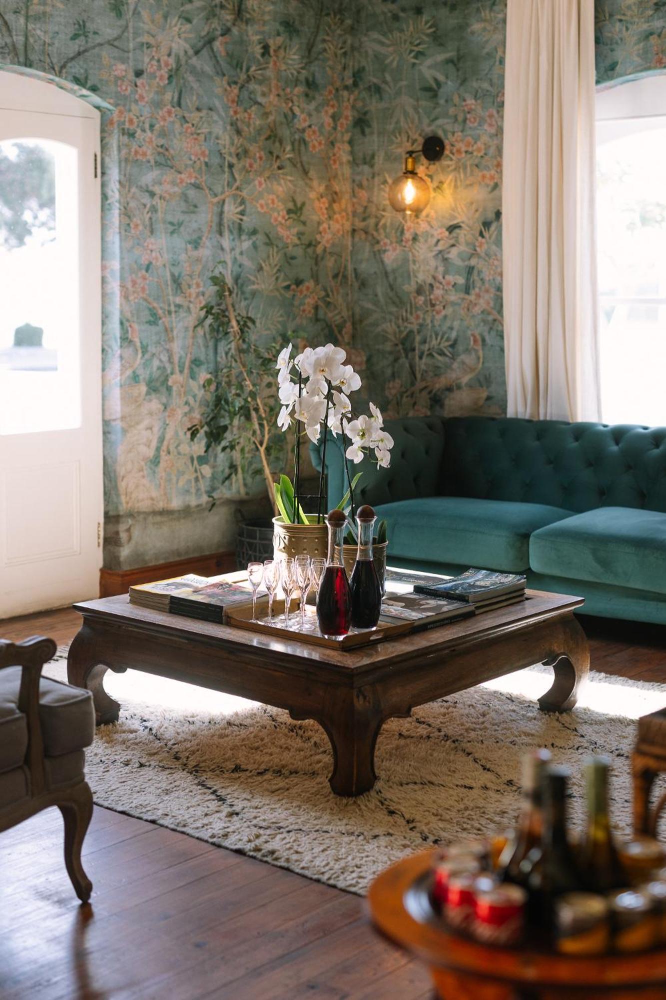Auberge Burgundy Boutique Hotel & Spa Hermanus Bagian luar foto
