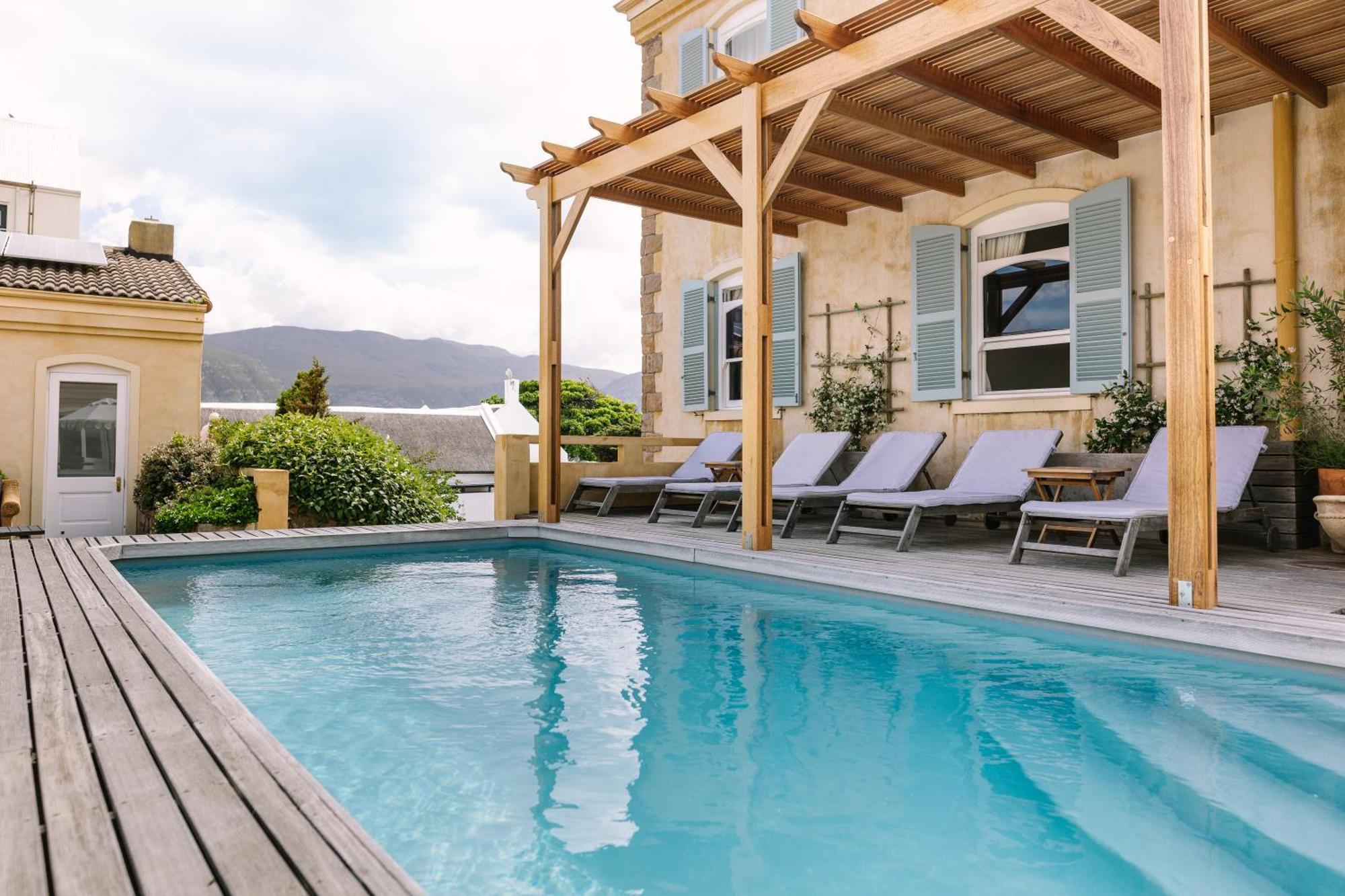 Auberge Burgundy Boutique Hotel & Spa Hermanus Bagian luar foto