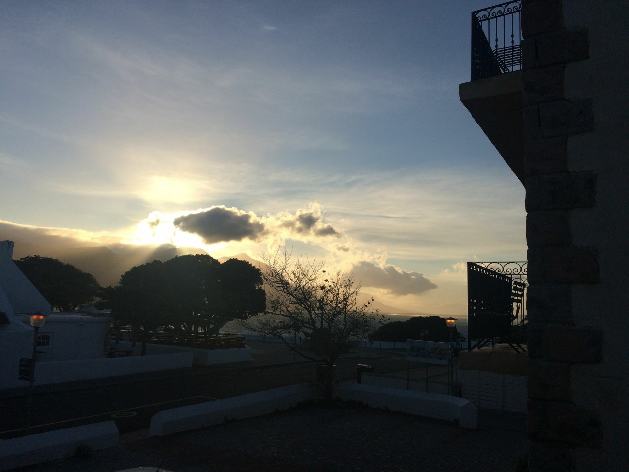 Auberge Burgundy Boutique Hotel & Spa Hermanus Bagian luar foto